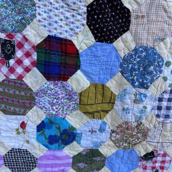 Vintage Hand Pieced Snowball Quilt Hand Sewn Multicolor Floral 82 X 72 Flaws - Picture 6 of 12